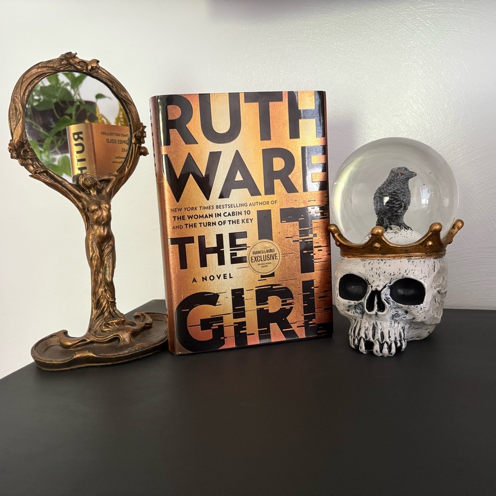 Ruth Ware 'The It Girl' Novel